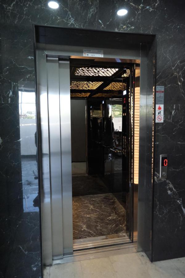 The Pearl Airport Hotel Arnavutkoy Екстериор снимка